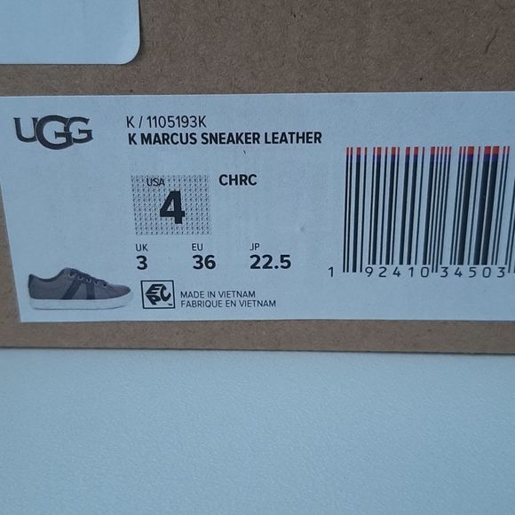 UGG Leather Sneakers - Picture 4 of 4